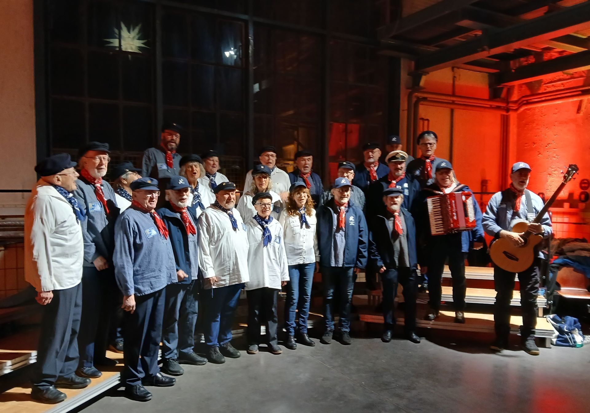 Bild: Dann kam der Seemanns-Chor
