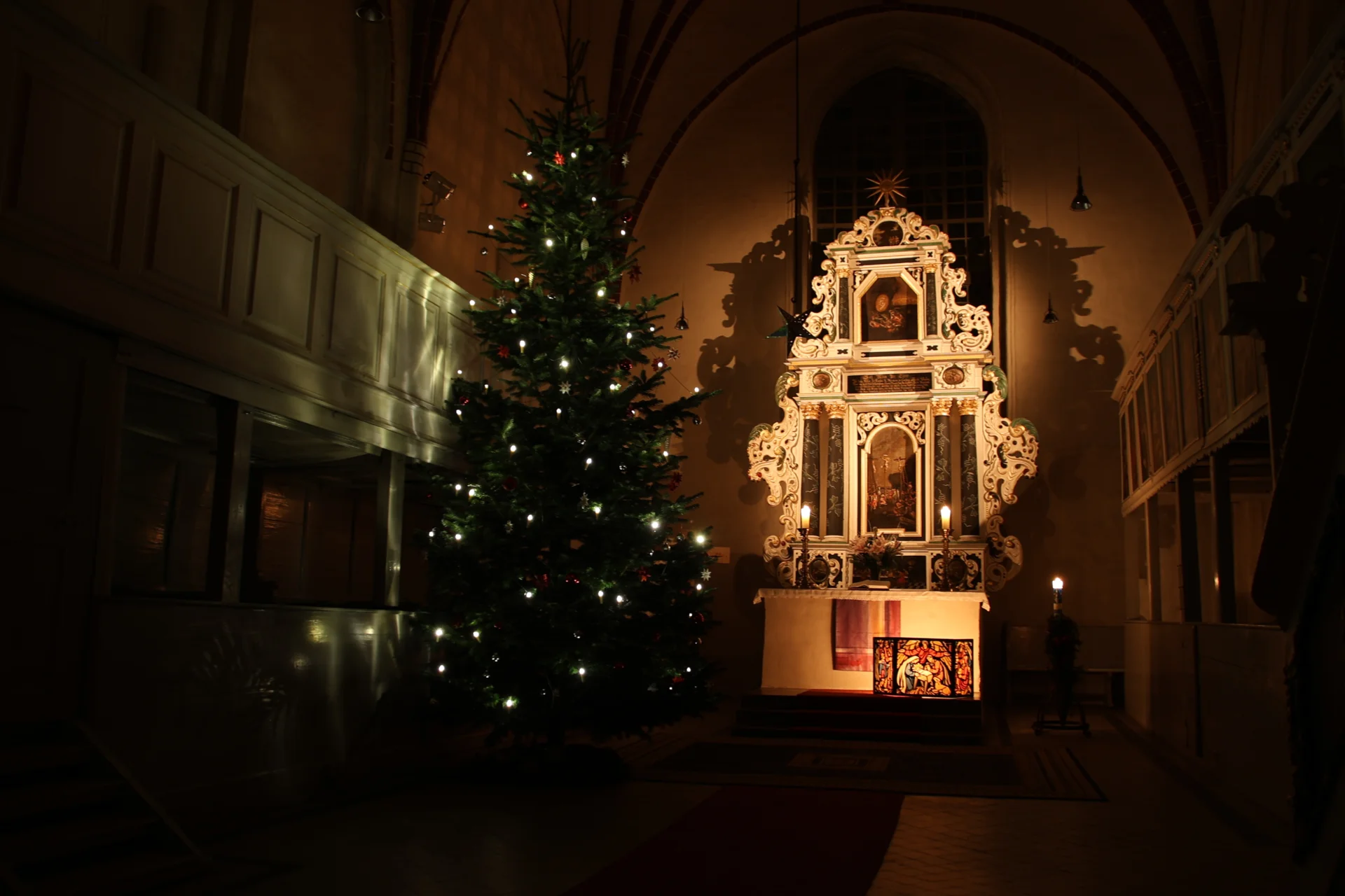 Ruhe vor den Gottesdiensten  (Bild vergr&ouml;&szlig;ern)