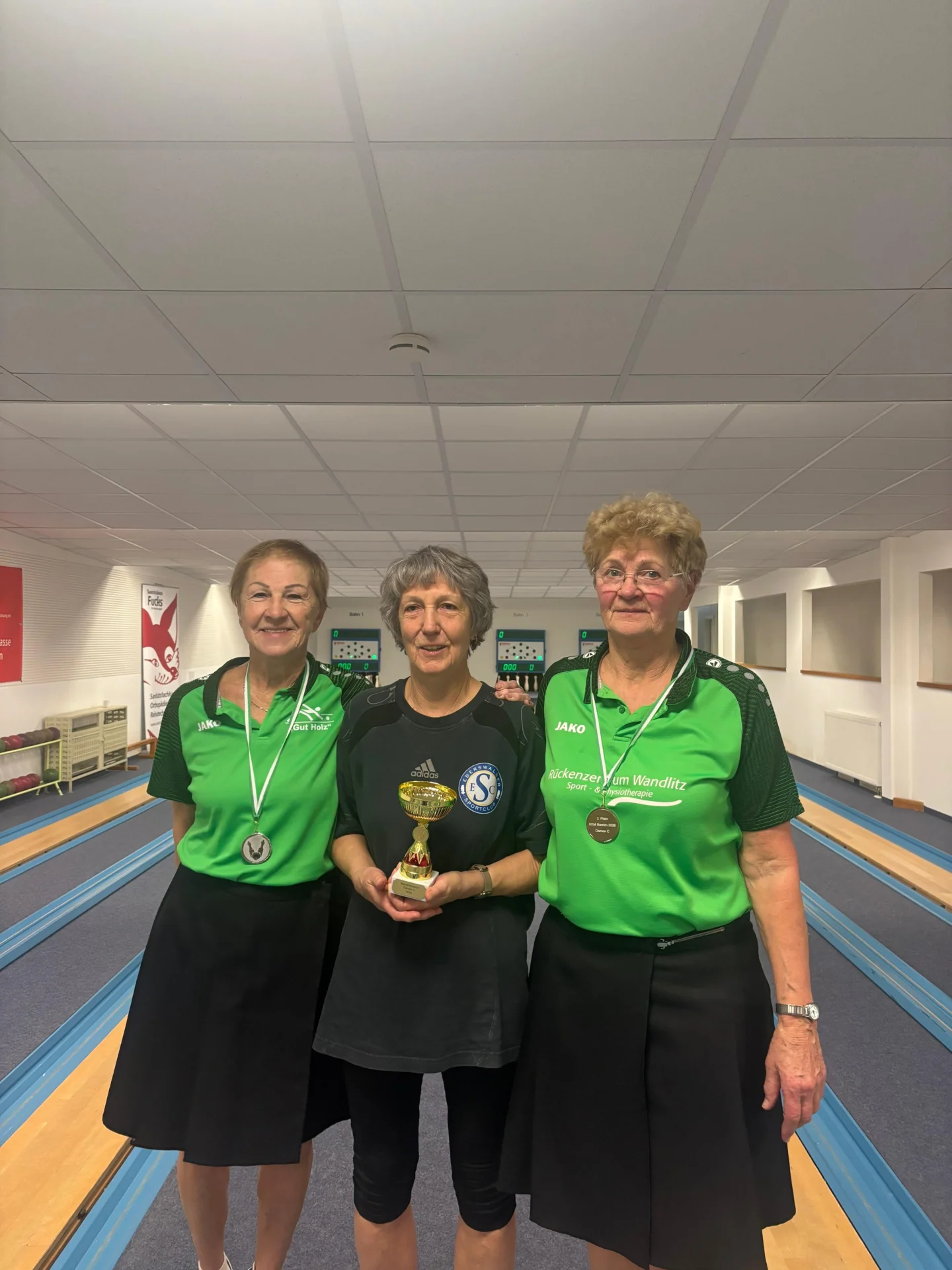 Bild: Damen C - Margritt Hesse, Renate Weinberg, Regina Hesse (v.l.)