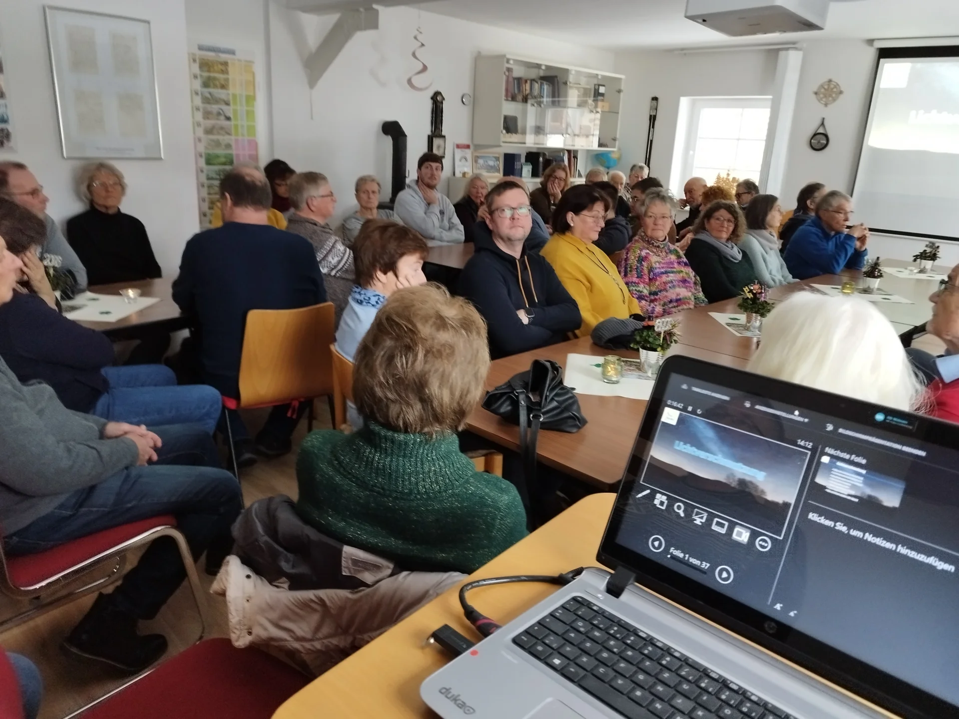 Vortrag von Karsten Rotthowe "Lichtverschmutzung" 04.01.2026 50 Besucher  (Bild vergr&ouml;&szlig;ern)