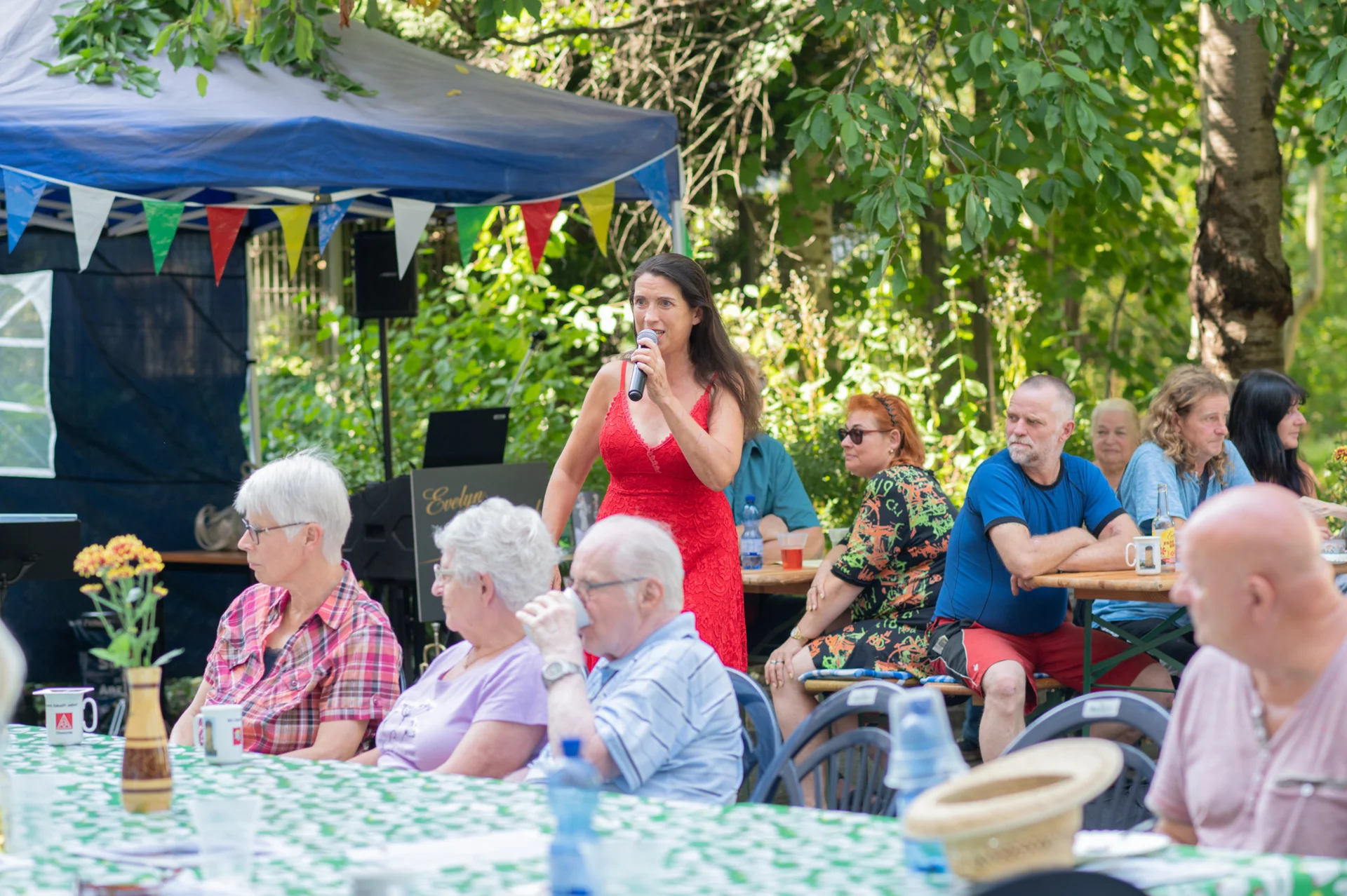 Evelyn Wetzel beim Hoffest 2024  (Bild vergr&ouml;&szlig;ern)