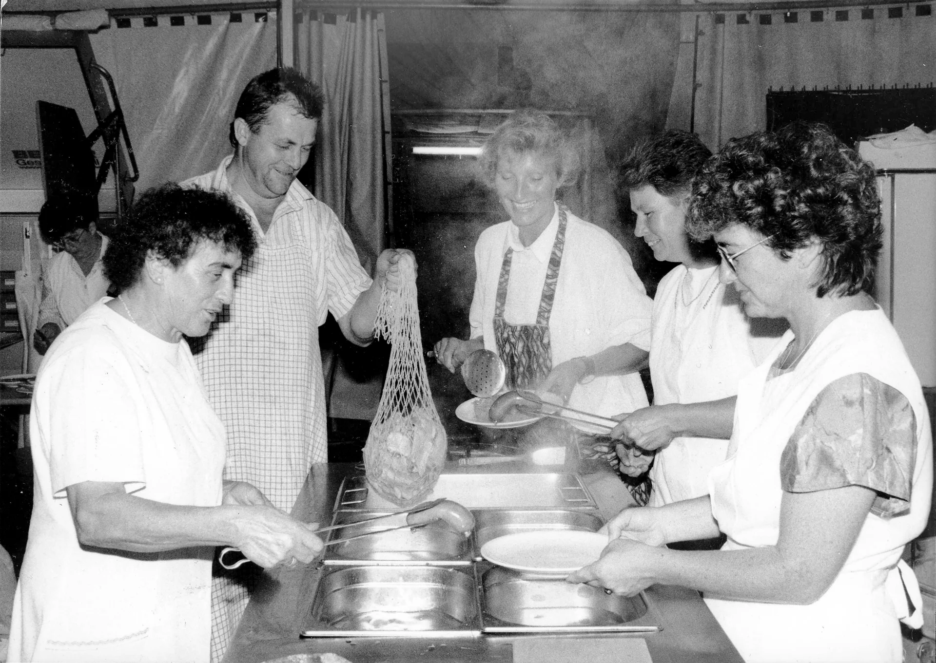 Foto der Galerie: Schlachtplattenfest 1992