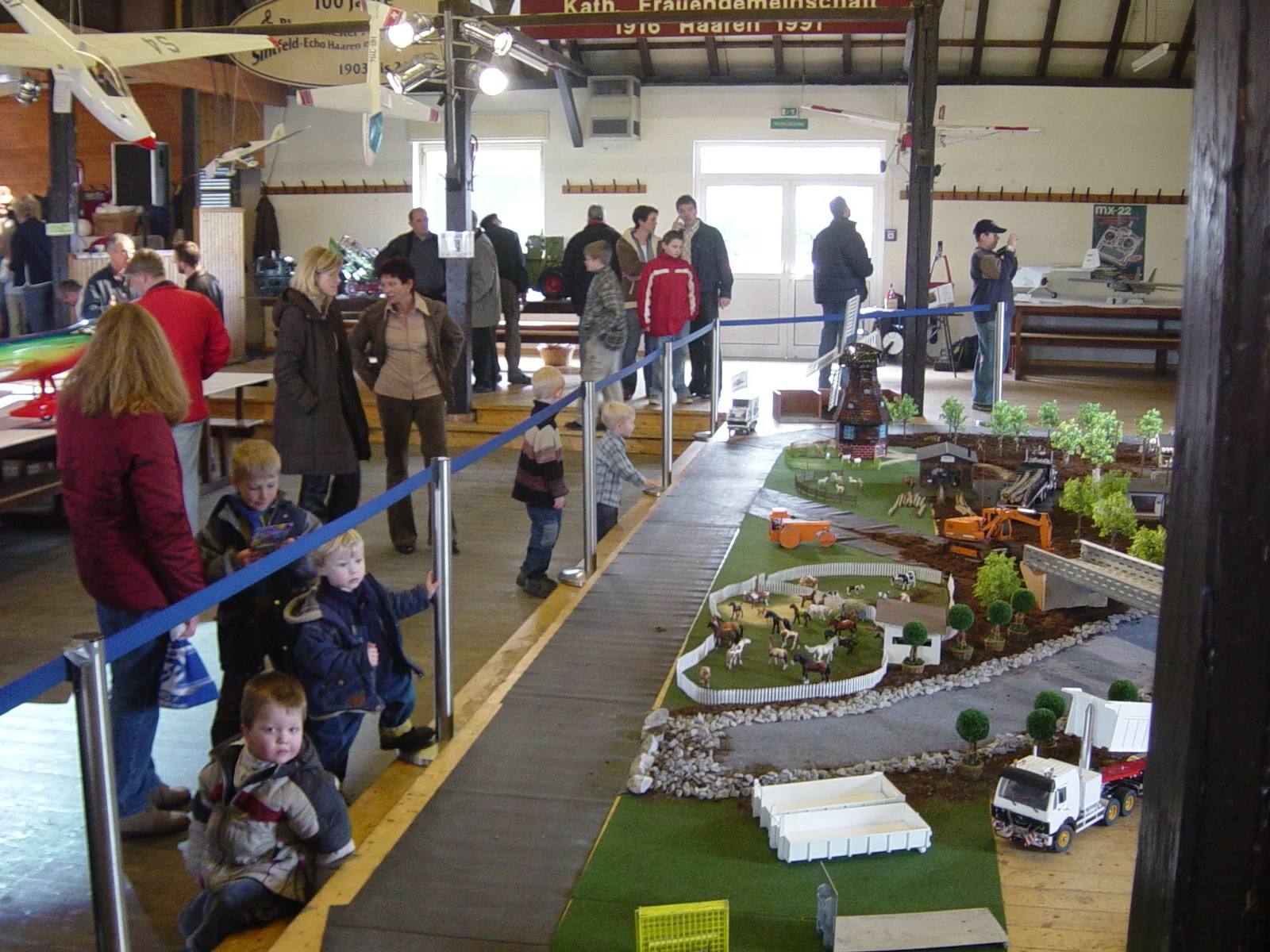 Foto der Galerie: Ausstellung 2004