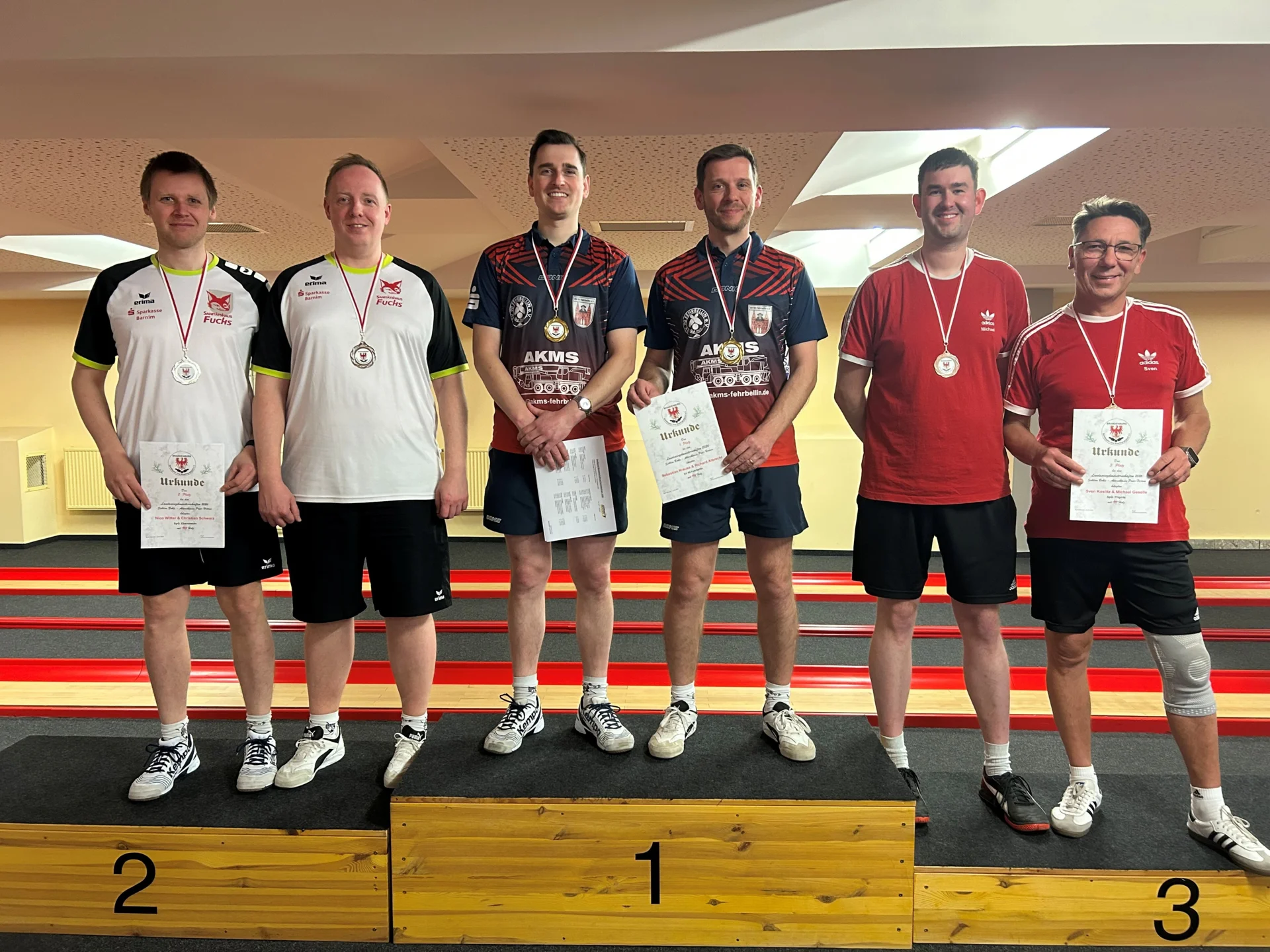 Bild: LEM Doppel Herren - v.l. Nico Witter, Christian Schwarz (Eberswalde), Richard Albrecht, Sebastian Krause (Fehrbellin), Michael Geselle, Sven Koslitz (Prignitz)