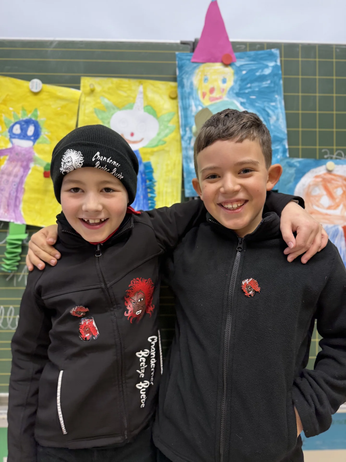 Foto der Galerie: Fasnacht in der Schule mit Grabedierer und Wälder Chnorzi