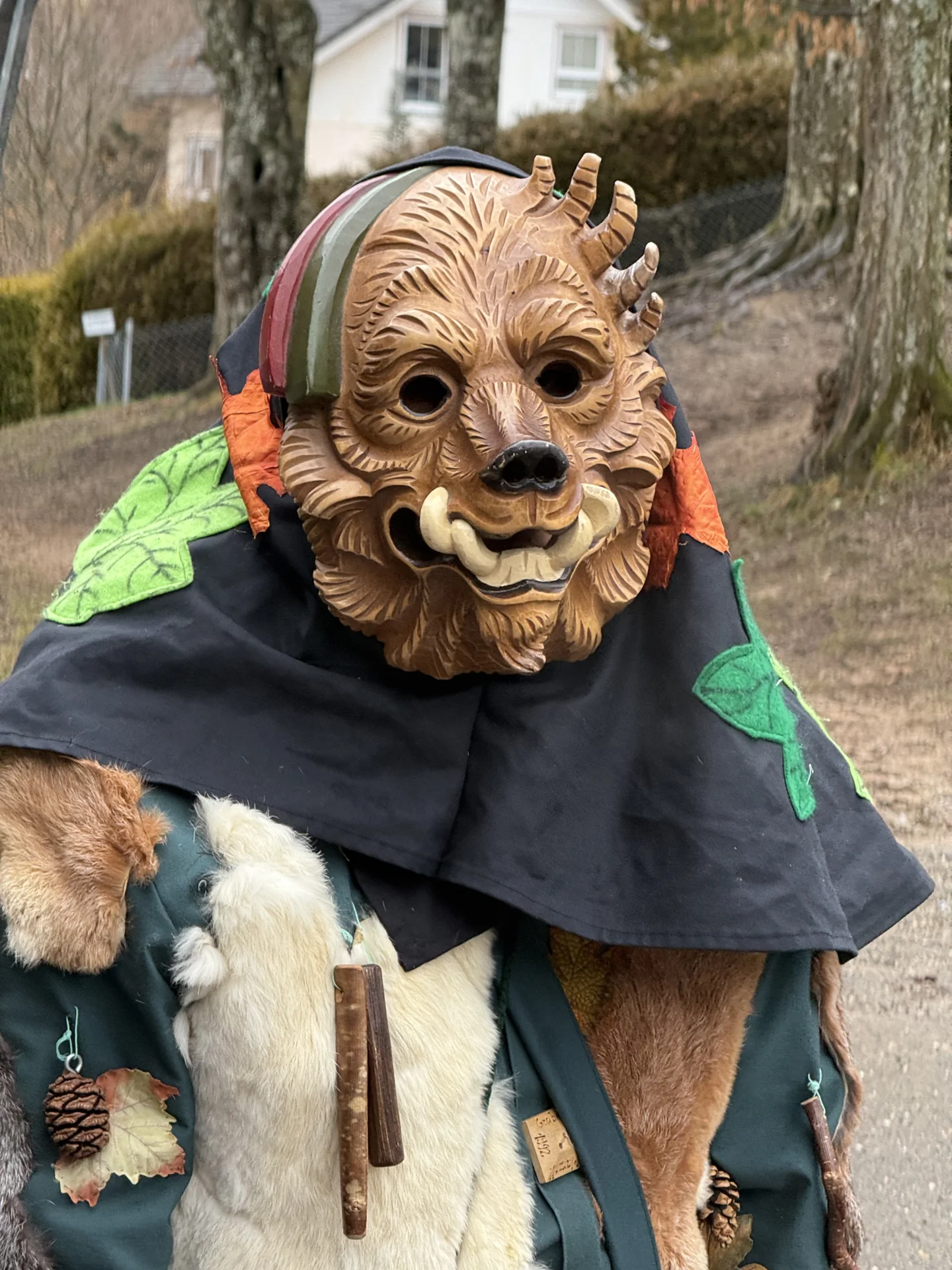 Foto der Galerie: Fasnacht in der Schule mit Grabedierer und Wälder Chnorzi