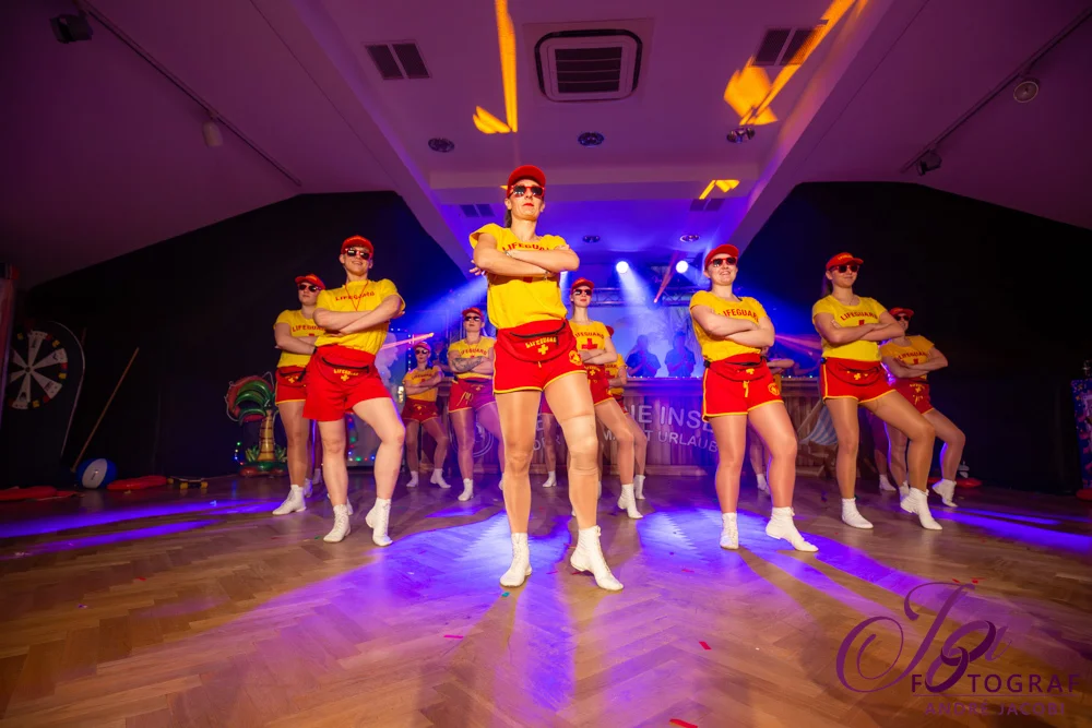 Foto der Galerie: Ab auf die Insel - Sonntagskarneval 8.2.26