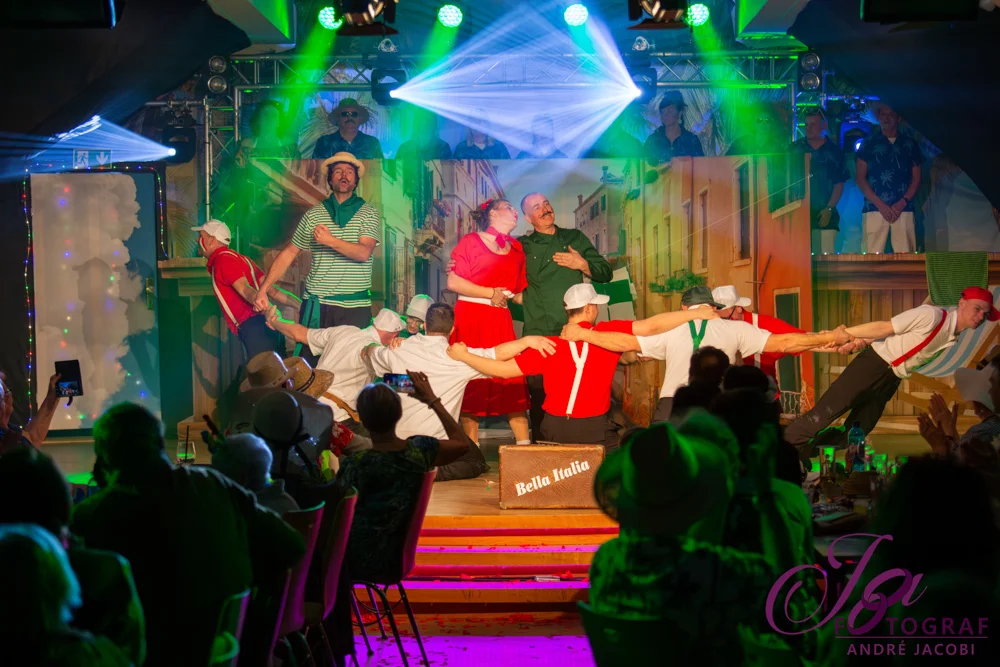 Foto der Galerie: Ab auf die Insel - Sonntagskarneval 8.2.26