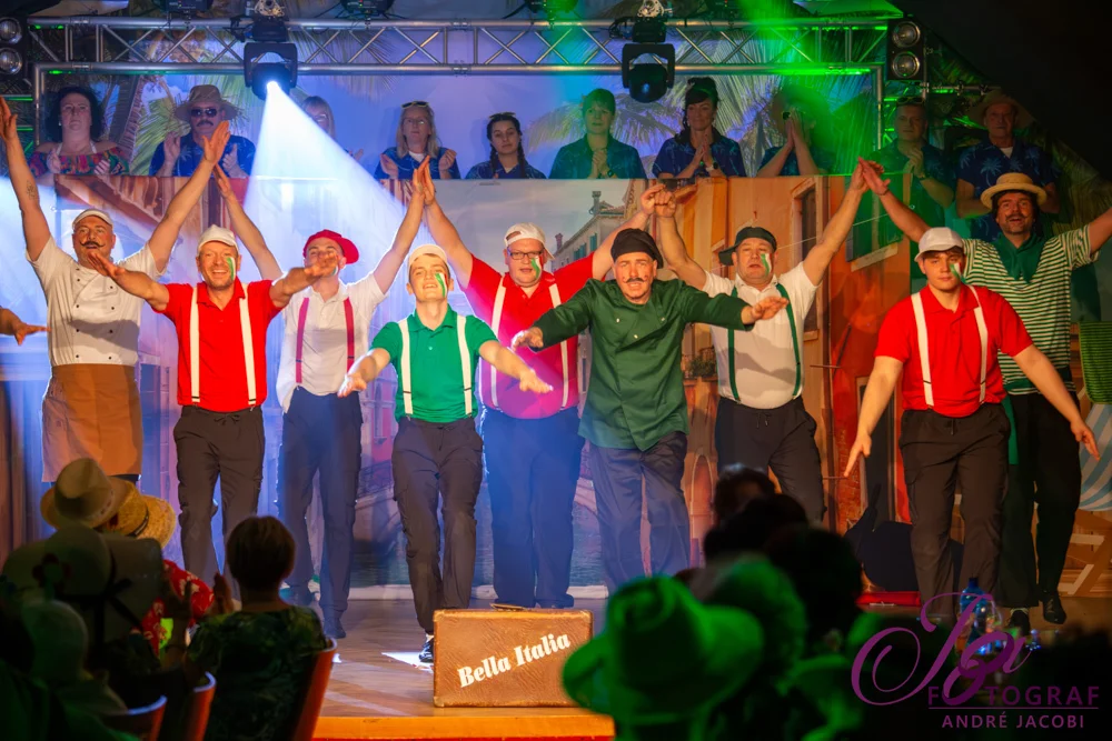 Foto der Galerie: Ab auf die Insel - Sonntagskarneval 8.2.26
