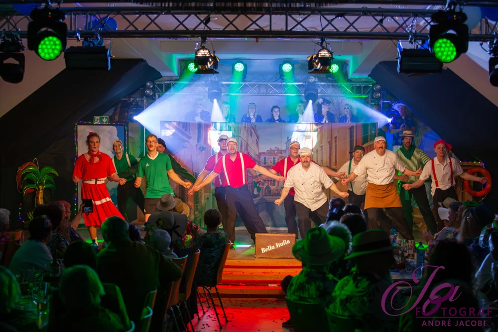 Foto der Galerie: Ab auf die Insel - Sonntagskarneval 8.2.26