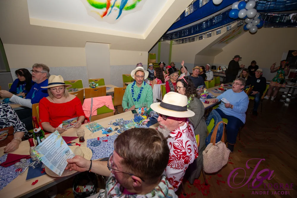 Foto der Galerie: Ab auf die Insel - Sonntagskarneval 8.2.26