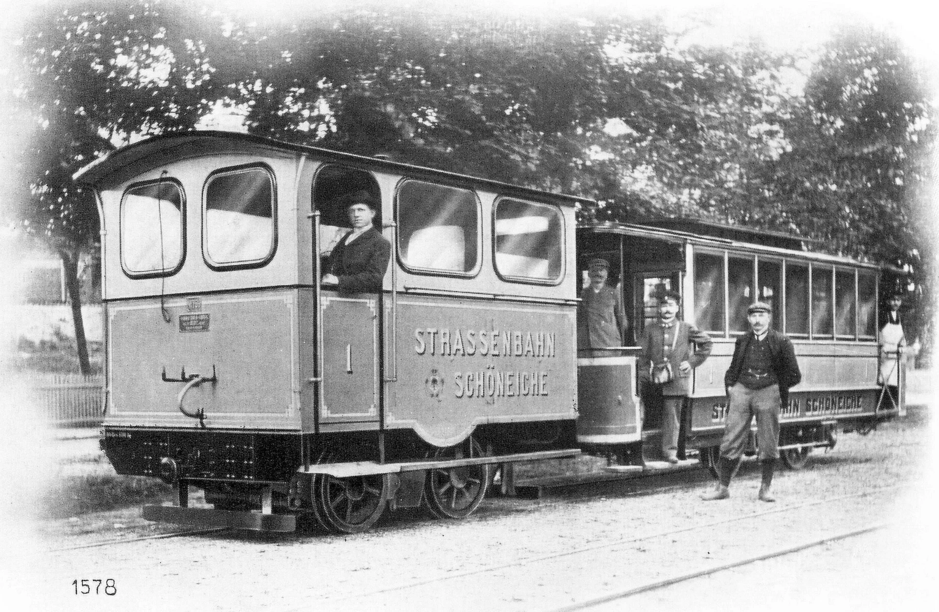 Zur Galerie: Das Depot der Benzoline von Schöneiche