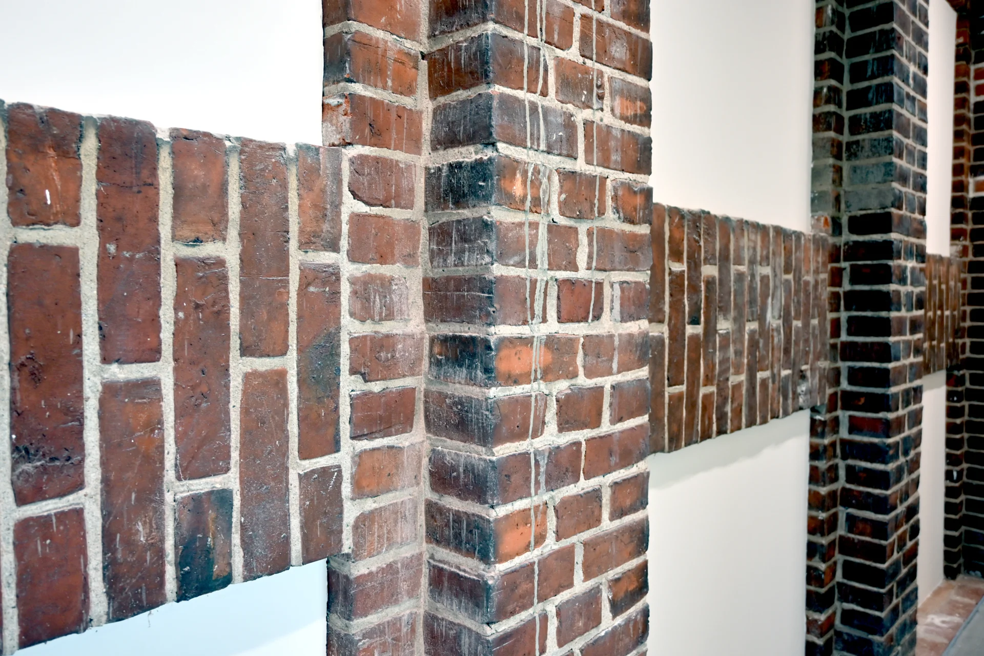 Detailansicht Wand  (Bild vergr&ouml;&szlig;ern)