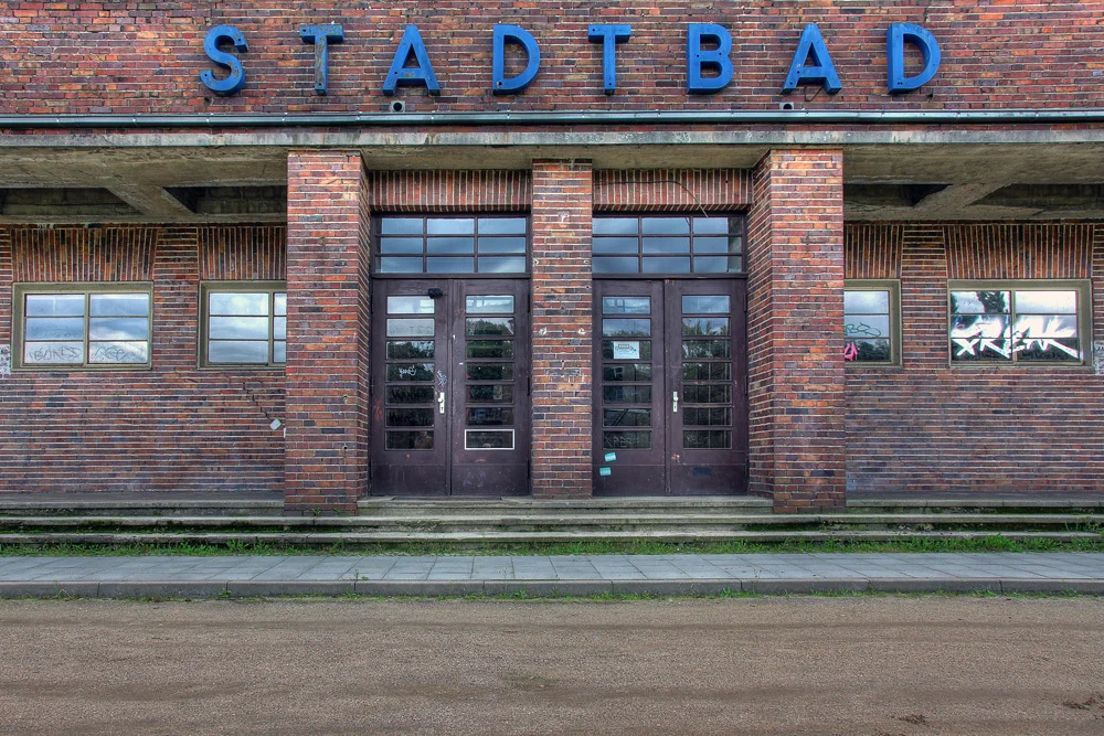 Eingang  (Bild vergr&ouml;&szlig;ern)