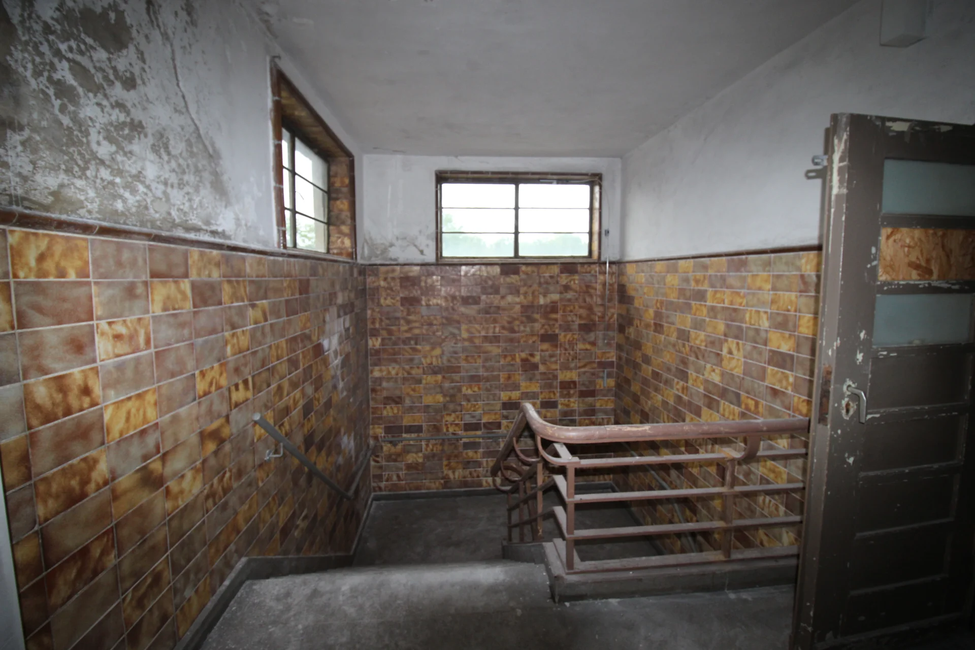 Treppe  (Bild vergr&ouml;&szlig;ern)
