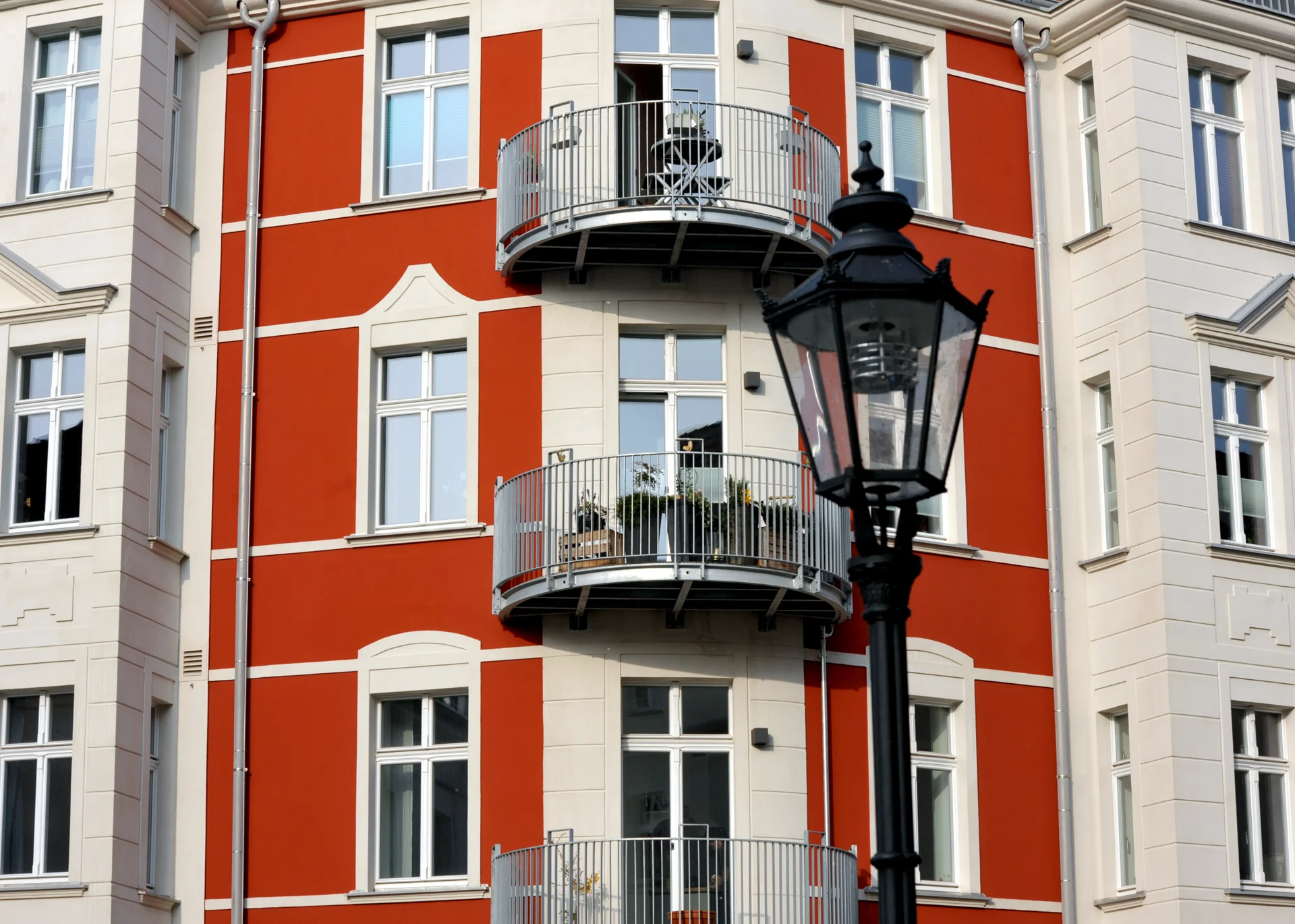 Fassaden Detail  (Bild vergr&ouml;&szlig;ern)