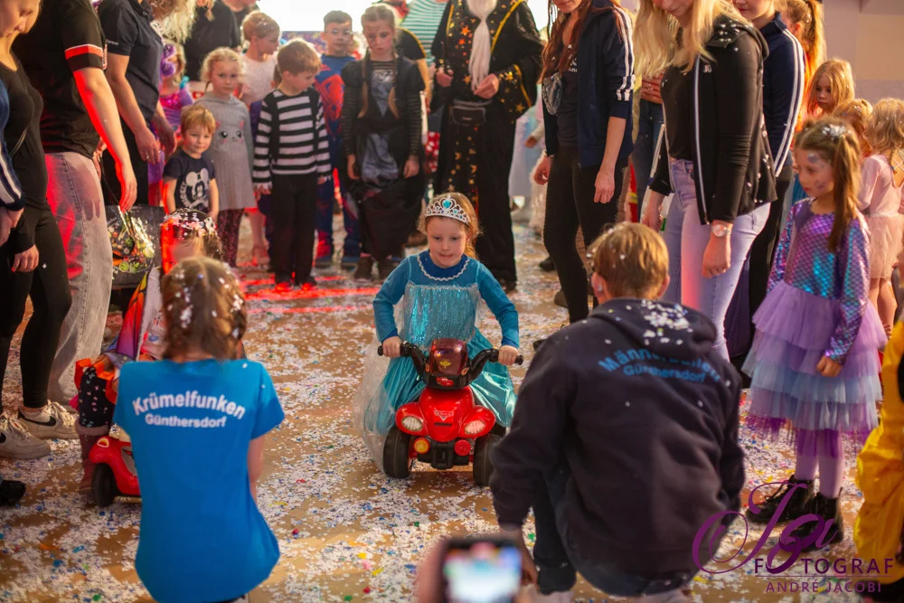 Foto der Galerie: Fantastische Welten - Kinderkarneval 2.3.25