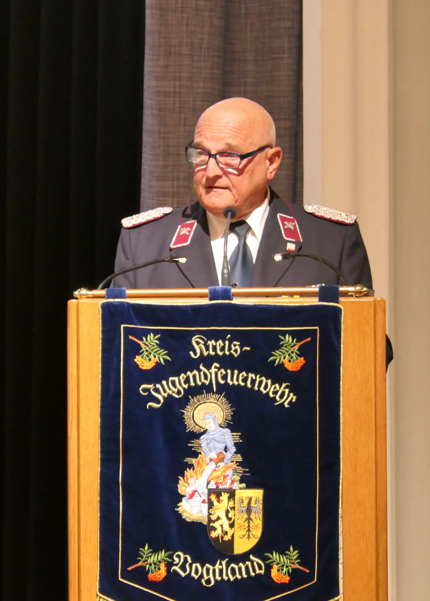 Verbandsvorsitzender Andreas Schubert w&auml;hrend des Rechenschaftsberichtes  (Bild vergr&ouml;&szlig;ern)