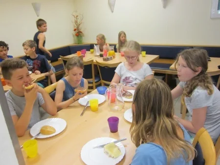 Foto der Galerie: 1. – 3. Juli 2015: Klassenfahrt der 4a und 4b nach Gut Sunder