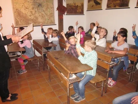 Foto der Galerie: „Schule vor 100 Jahren“ im Heimatmuseum Letter für die Klasse 3a