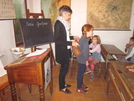 Foto der Galerie: „Schule vor 100 Jahren“ im Heimatmuseum Letter für die Klasse 3a