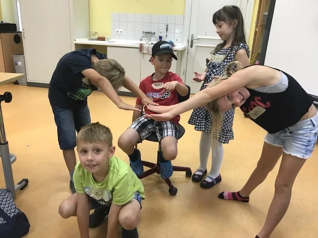 Foto der Galerie: Theaterprojekt „Familienbande“ mit der 3. Klasse