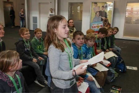 Foto der Galerie: Klasse 4 aus der Grundschule Otze bei Radio ffn am 10.3.2016