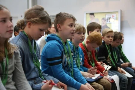Foto der Galerie: Klasse 4 aus der Grundschule Otze bei Radio ffn am 10.3.2016