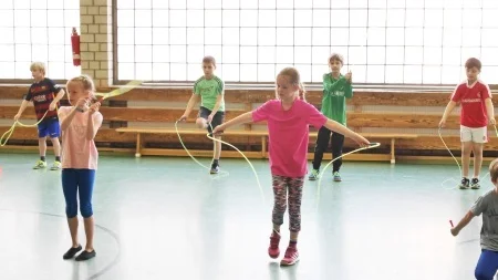 Foto der Galerie: Skipping Hearts mit den Klassen 3a und 3b am 12.4.2016