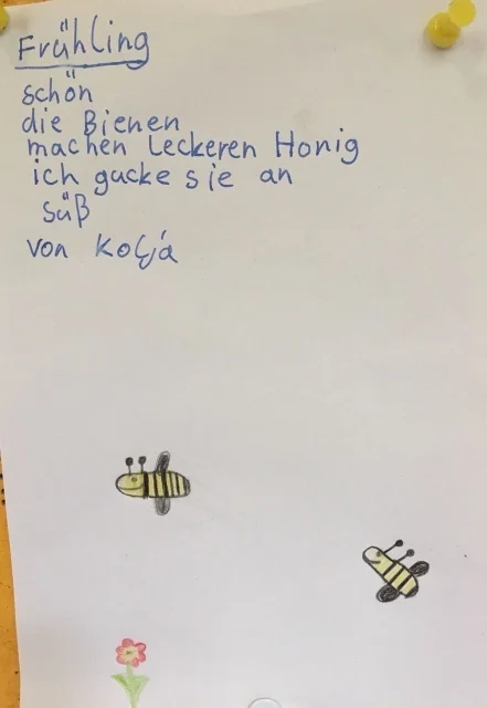 Foto der Galerie: Frühlingselfchen der Klasse 3