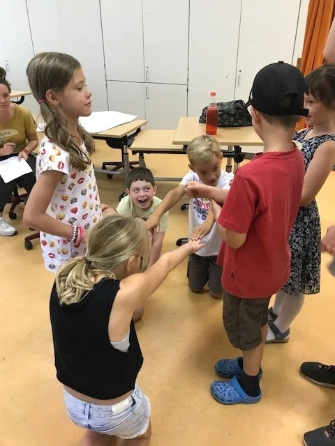 Foto der Galerie: Theaterprojekt „Familienbande“ mit der 3. Klasse