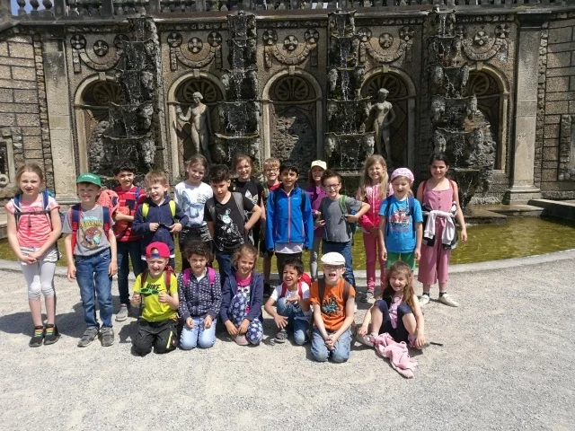 Foto der Galerie: Die Klasse 1/2b in Herrenhausen