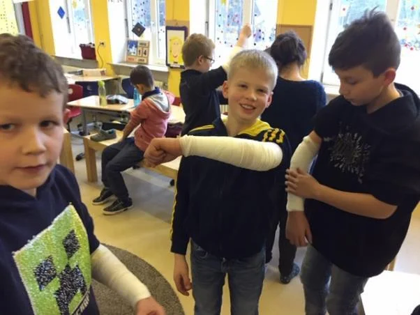 Foto der Galerie: 16.1.2019: Erste Hilfe in den Klassen 3a und 3b