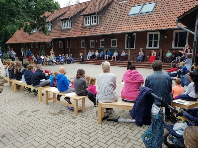 Foto der Galerie: Verabschiedung der 4. Klassen