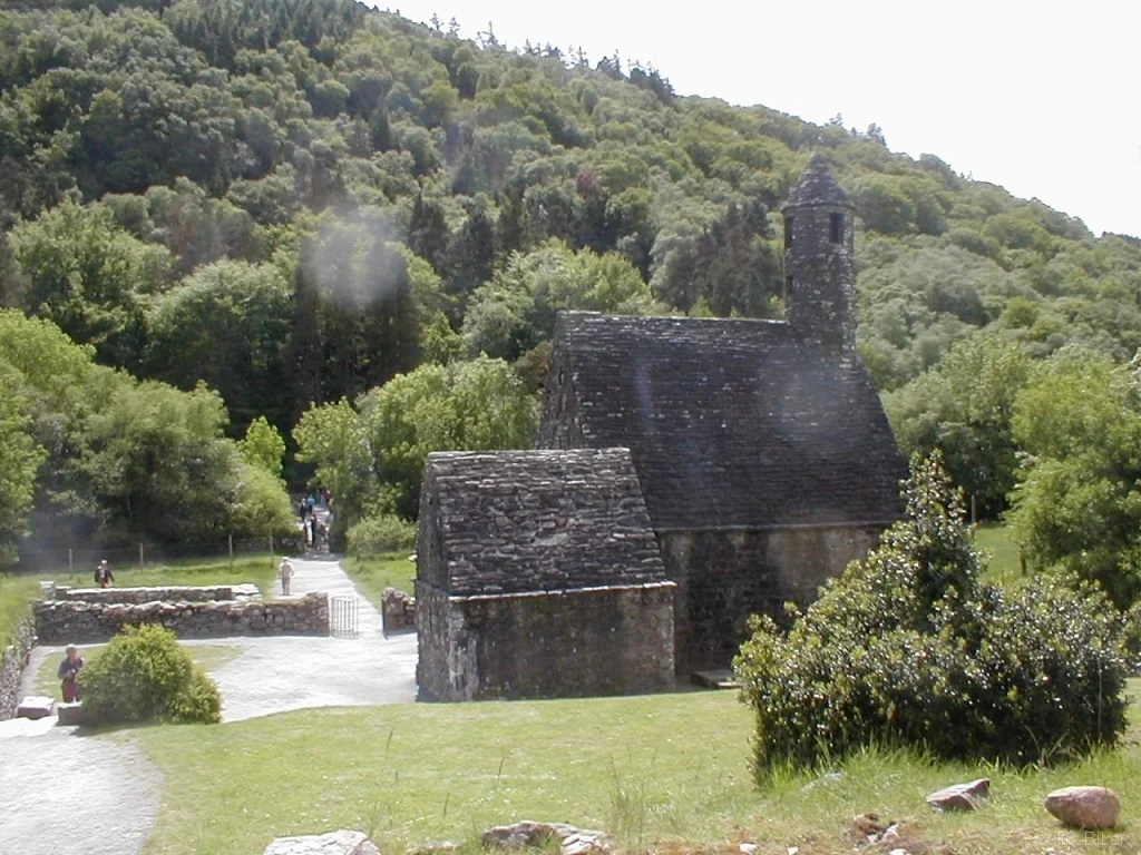Bild: Church in Glendalough National Park