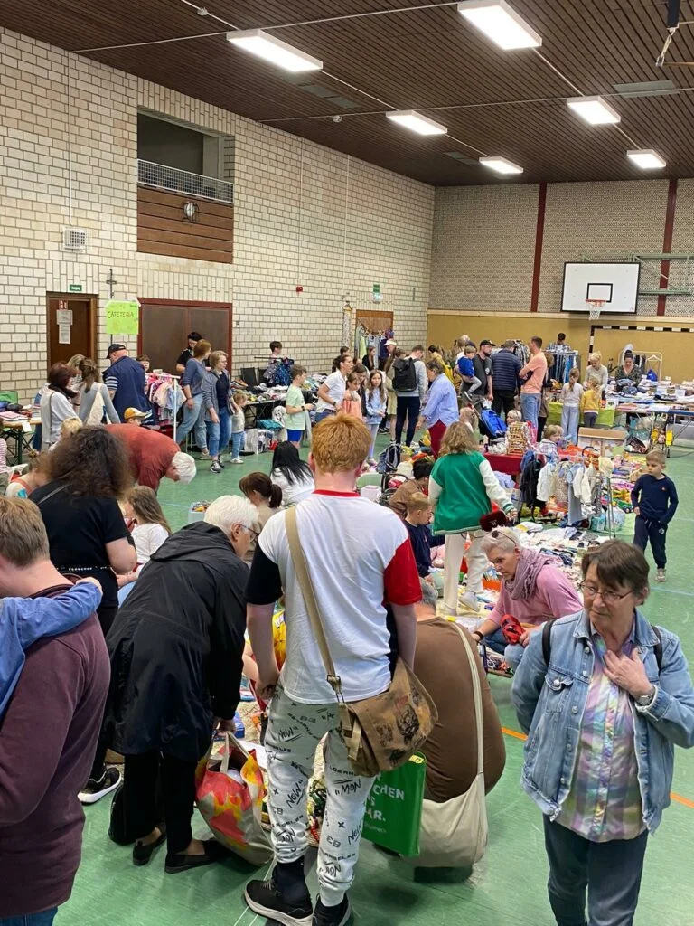 Foto der Galerie: Flohmarkt des Fördervereins