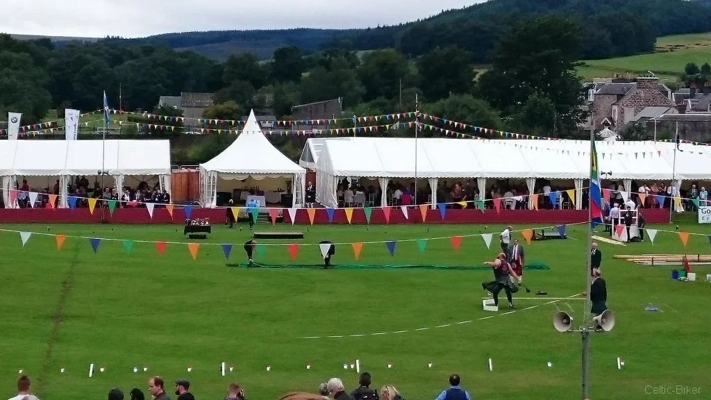 Bild: Highland Games - shot-putting