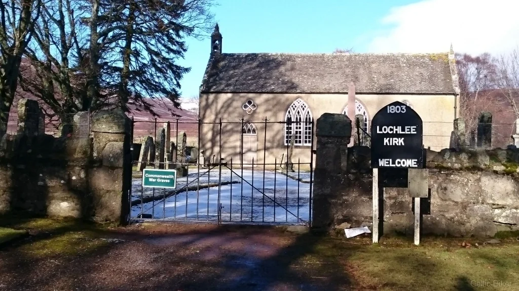 Bild: Kirk at Loch Lee