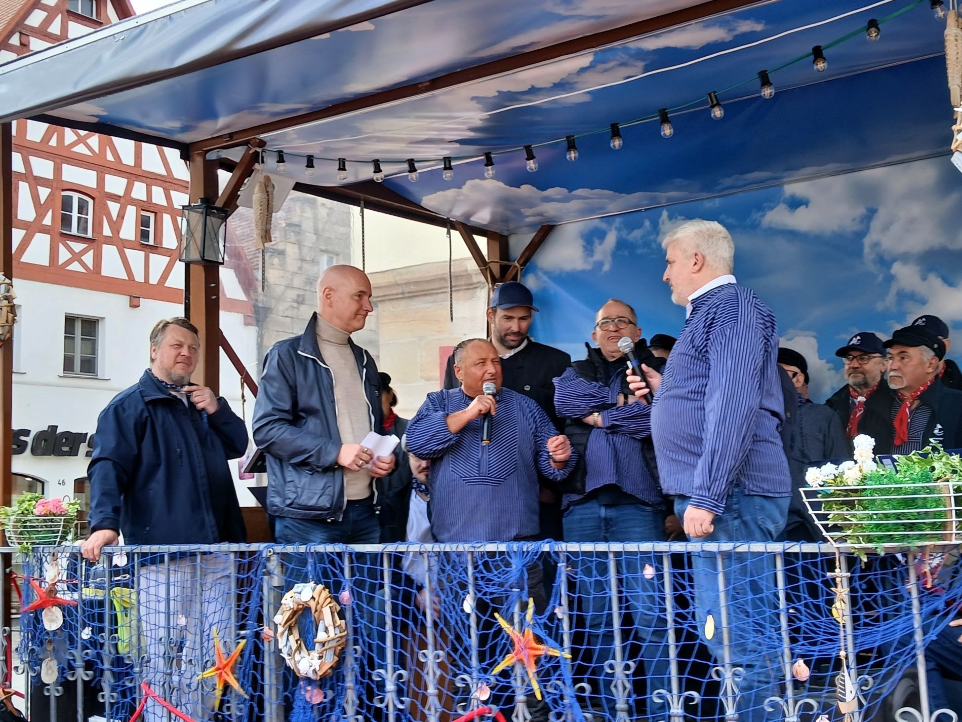 Bild: Ehe dann die offizielle Eröffnung vorgenommen wurde, hier mit Martin Cernan, Thorsten Niebuhr und Bürgermeister Thomas Lang