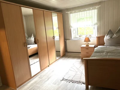 Vorschaubild: Fewo Gerbig-Schlafzimmer02