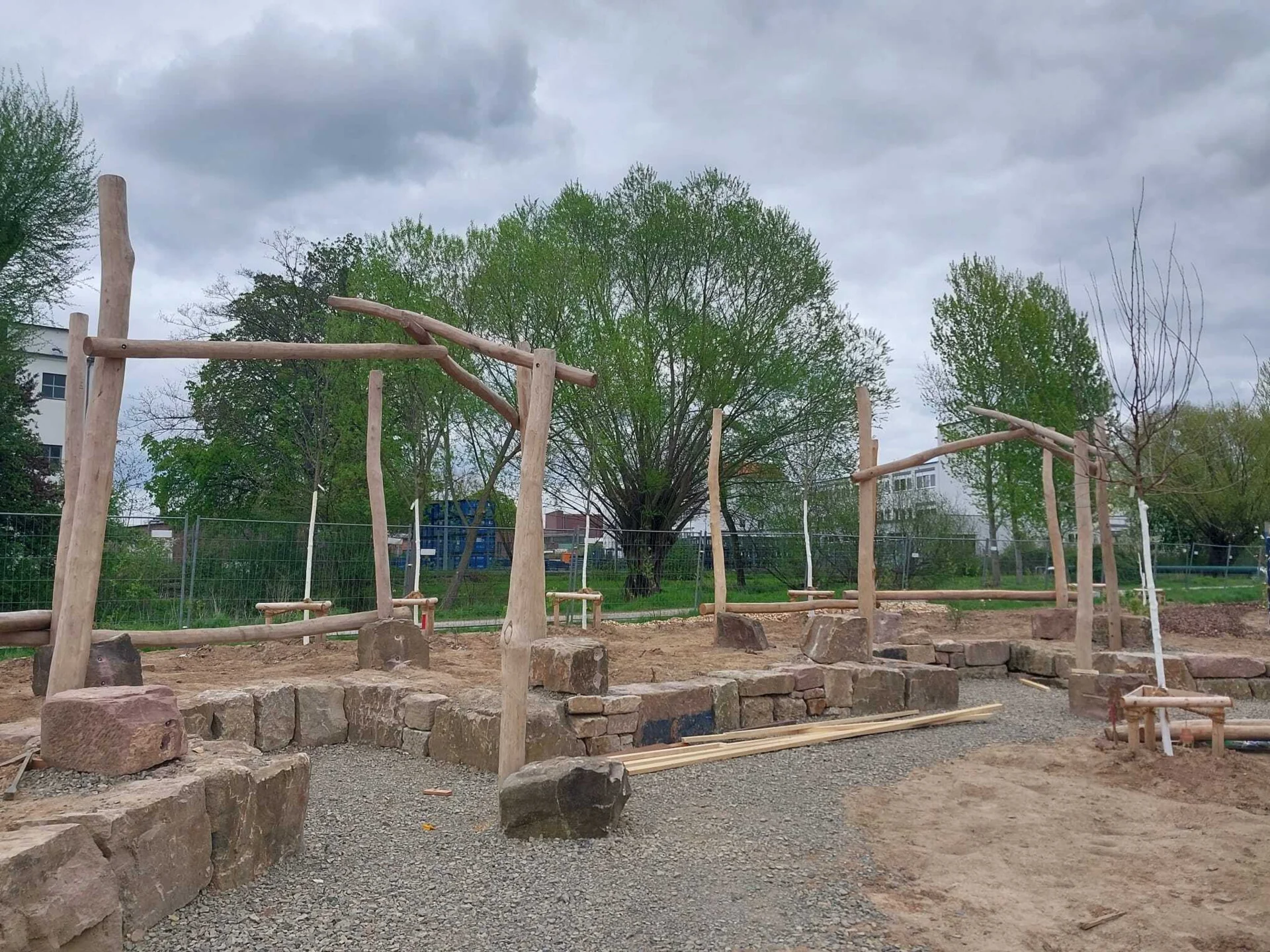 Zur Galerie: Urbaner Waldgarten
