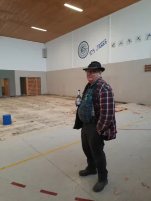 Vorschaubild: 2022 Neuer Hallenboden