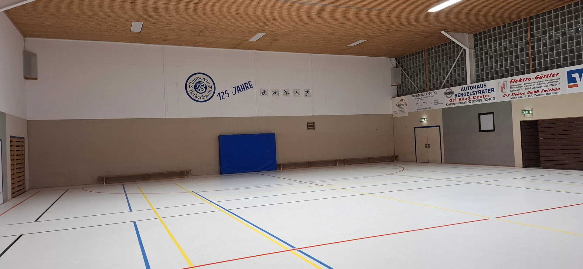 Bild: Sporthalle