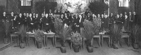 &auml;ltestes Foto 20er Jahre Wilhelmshalle  (Bild vergr&ouml;&szlig;ern)