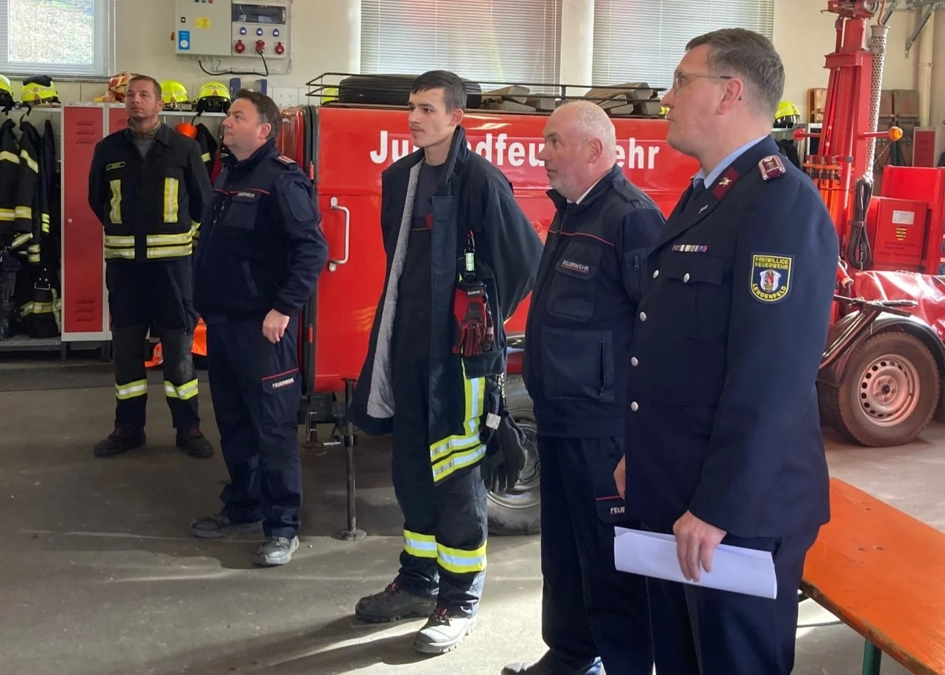 Zur Galerie: Abnahme Jugendflamme Stufe III bei der Jugendfeuerwehr Plauen