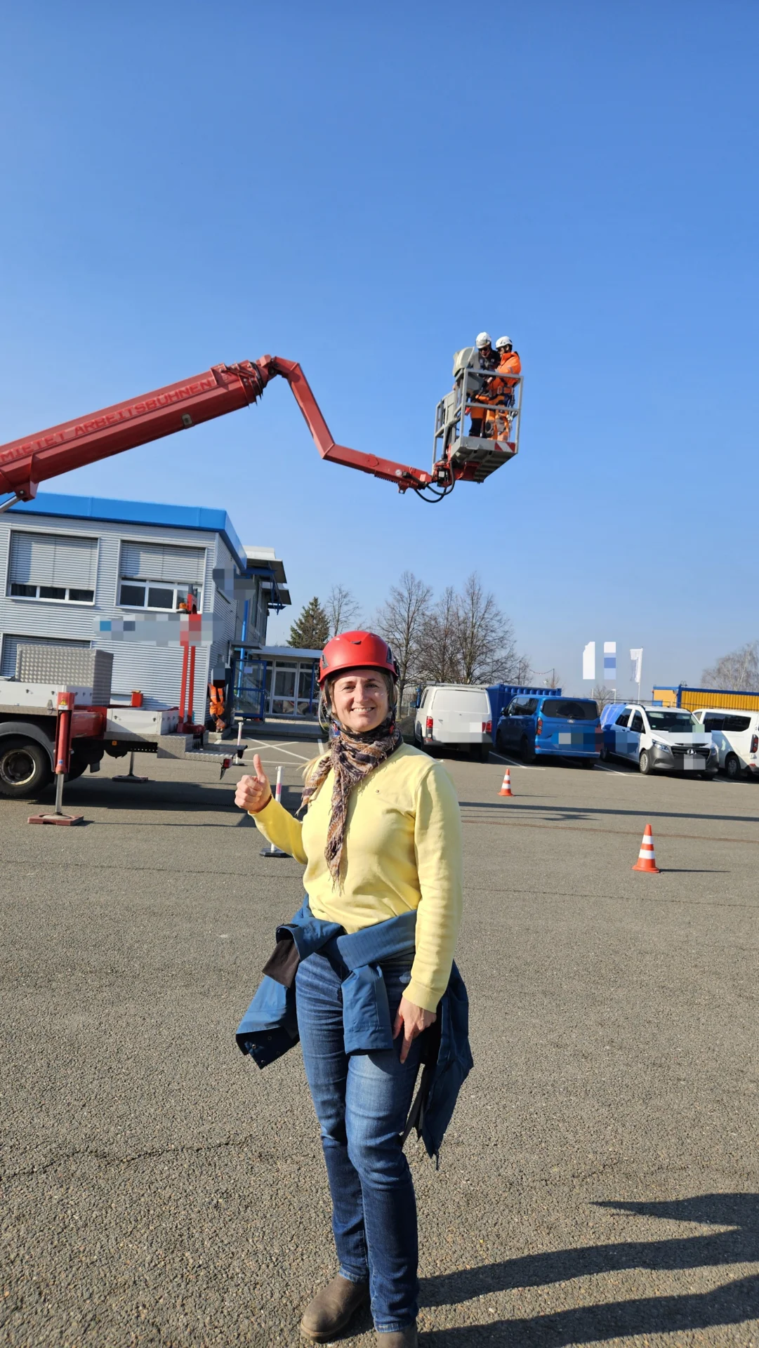 Technik Hochspannung  (Bild vergr&ouml;&szlig;ern)