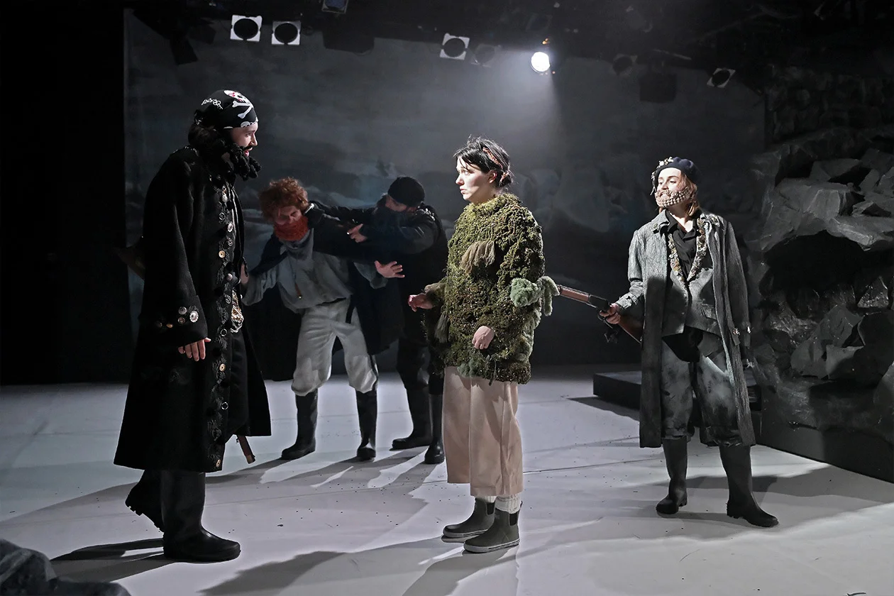 Siri und die Eismeerpiraten &copy; Jochen Klenk / Theater Heilbronn  (Bild vergr&ouml;&szlig;ern)