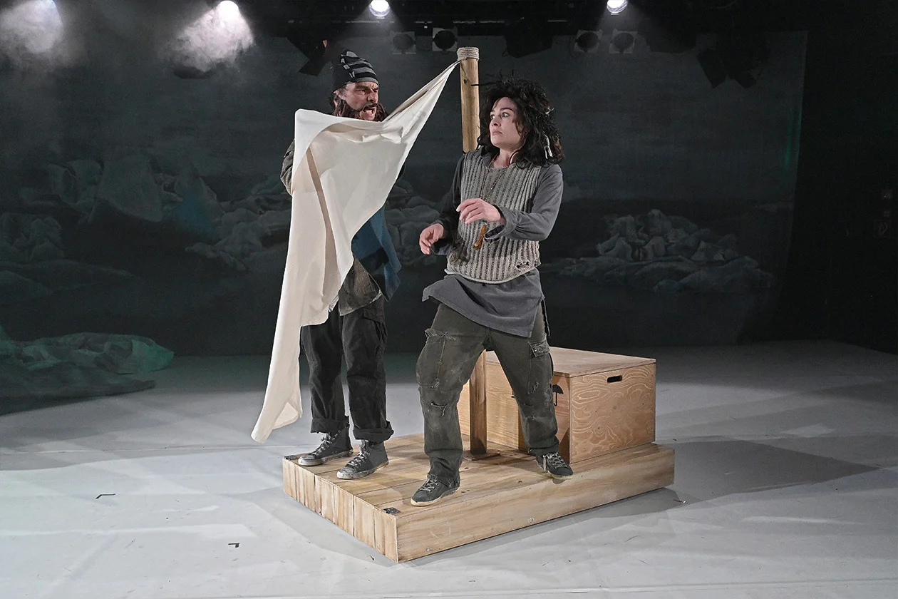 Siri und die Eismeerpiraten &copy; Jochen Klenk / Theater Heilbronn  (Bild vergr&ouml;&szlig;ern)