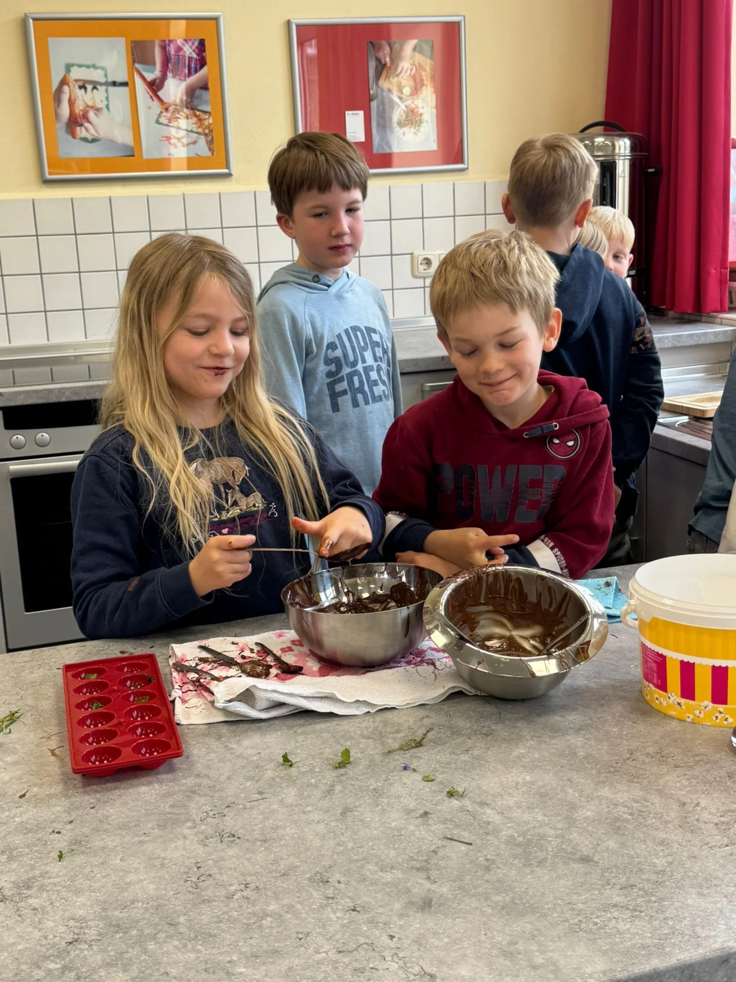 Foto der Galerie: Wildkräutermonate in Klasse 2