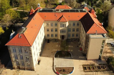 Vorschaubild: Schulgebäude